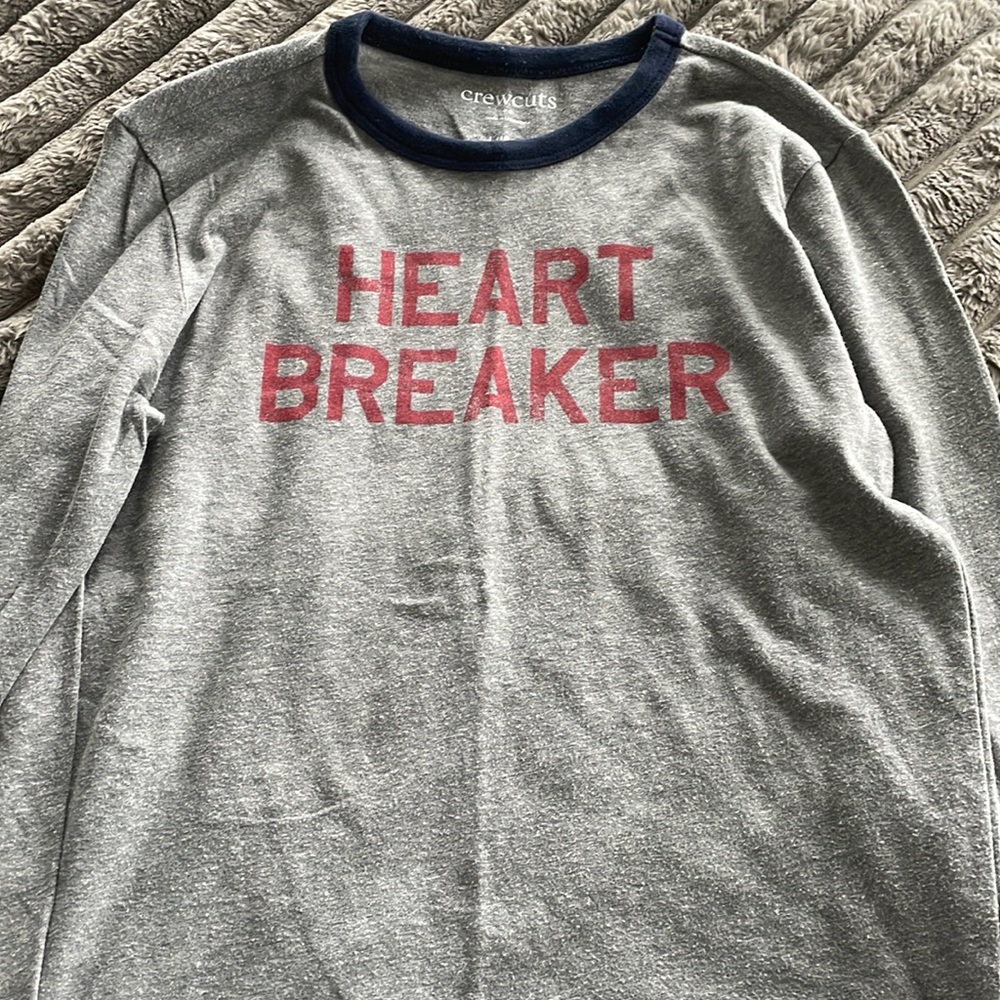 J Crew Crewcuts boys Heartbreaker long sleeve tee